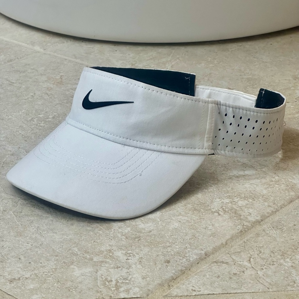 Nike Visor and 5 Free random Baseball Caps